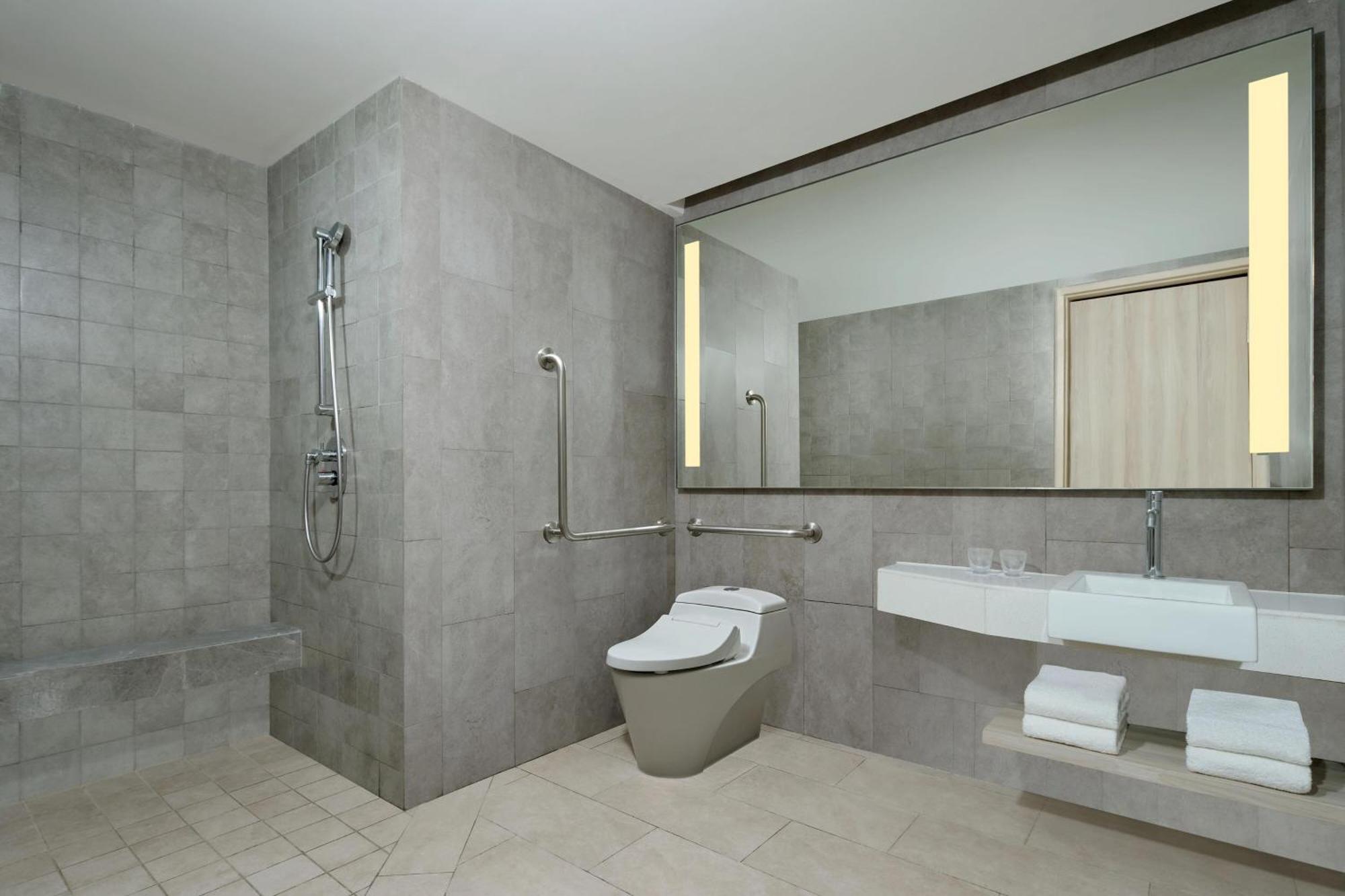 Four Points By Sheraton Surabaya, Pakuwon Indah Esterno foto